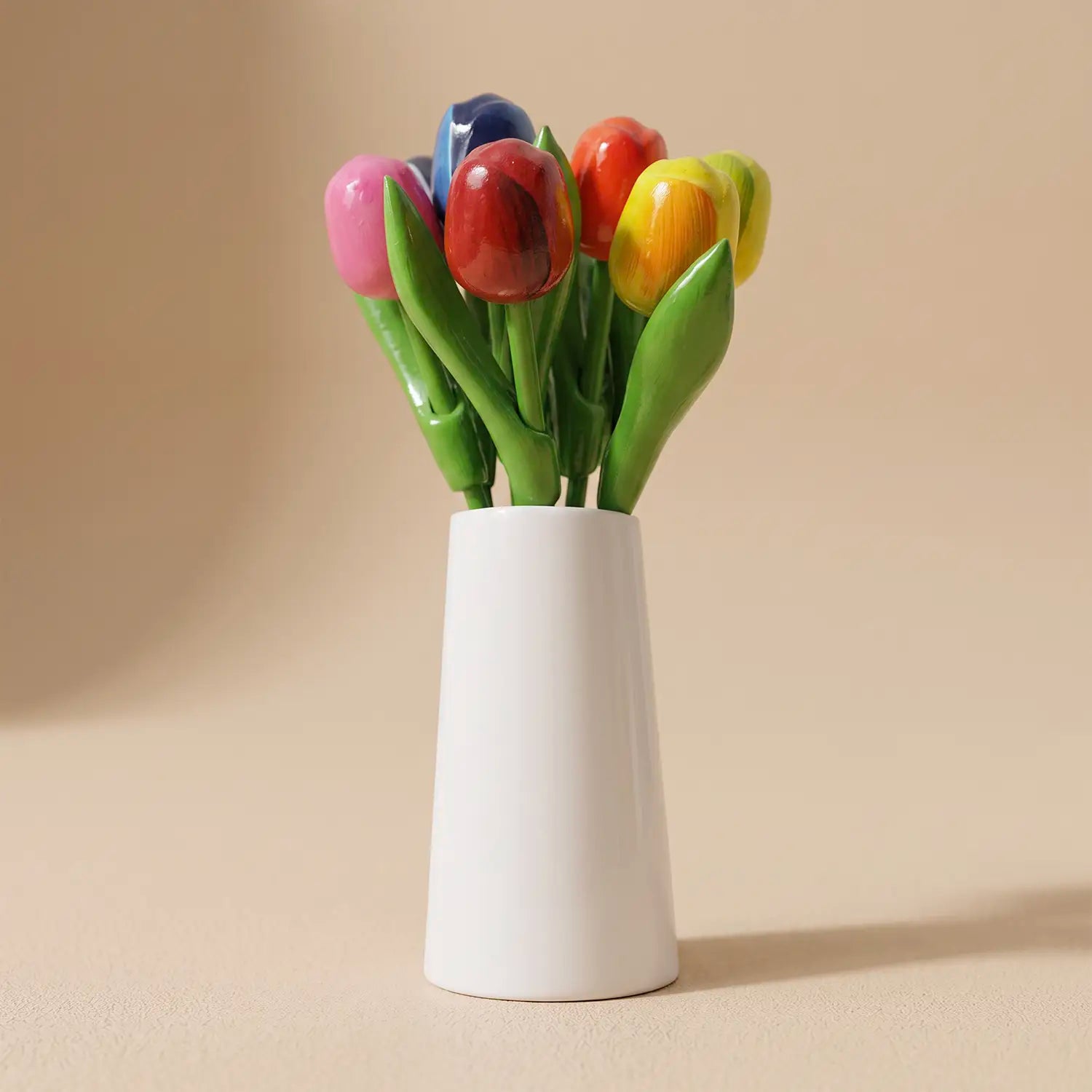 neuruppin-online-tulpen-holz-vase-weiss